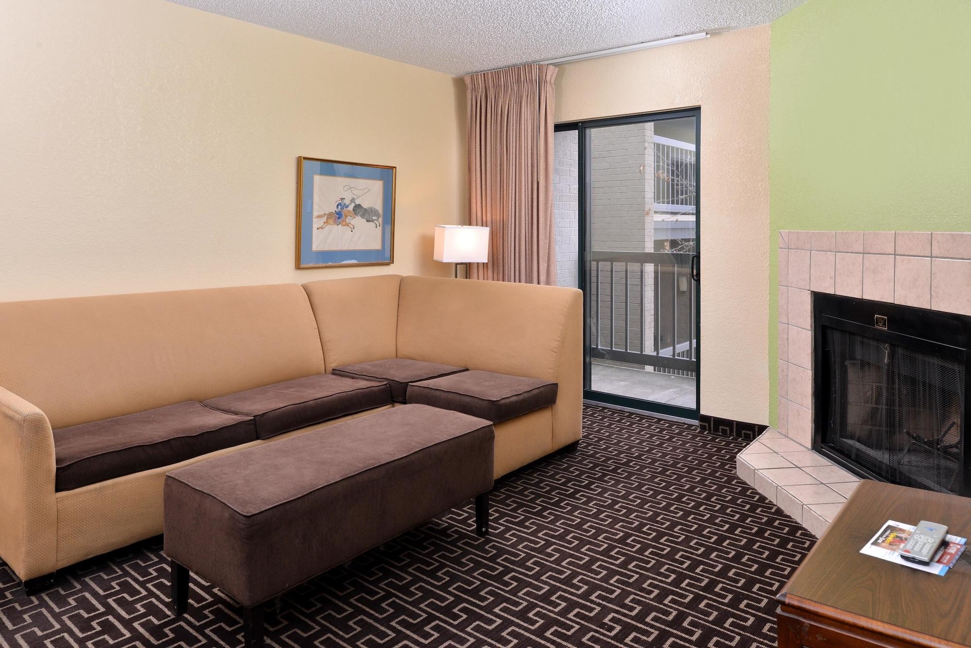 Americas Best Value Inn & Suites Extended Stay - Тълса Екстериор снимка